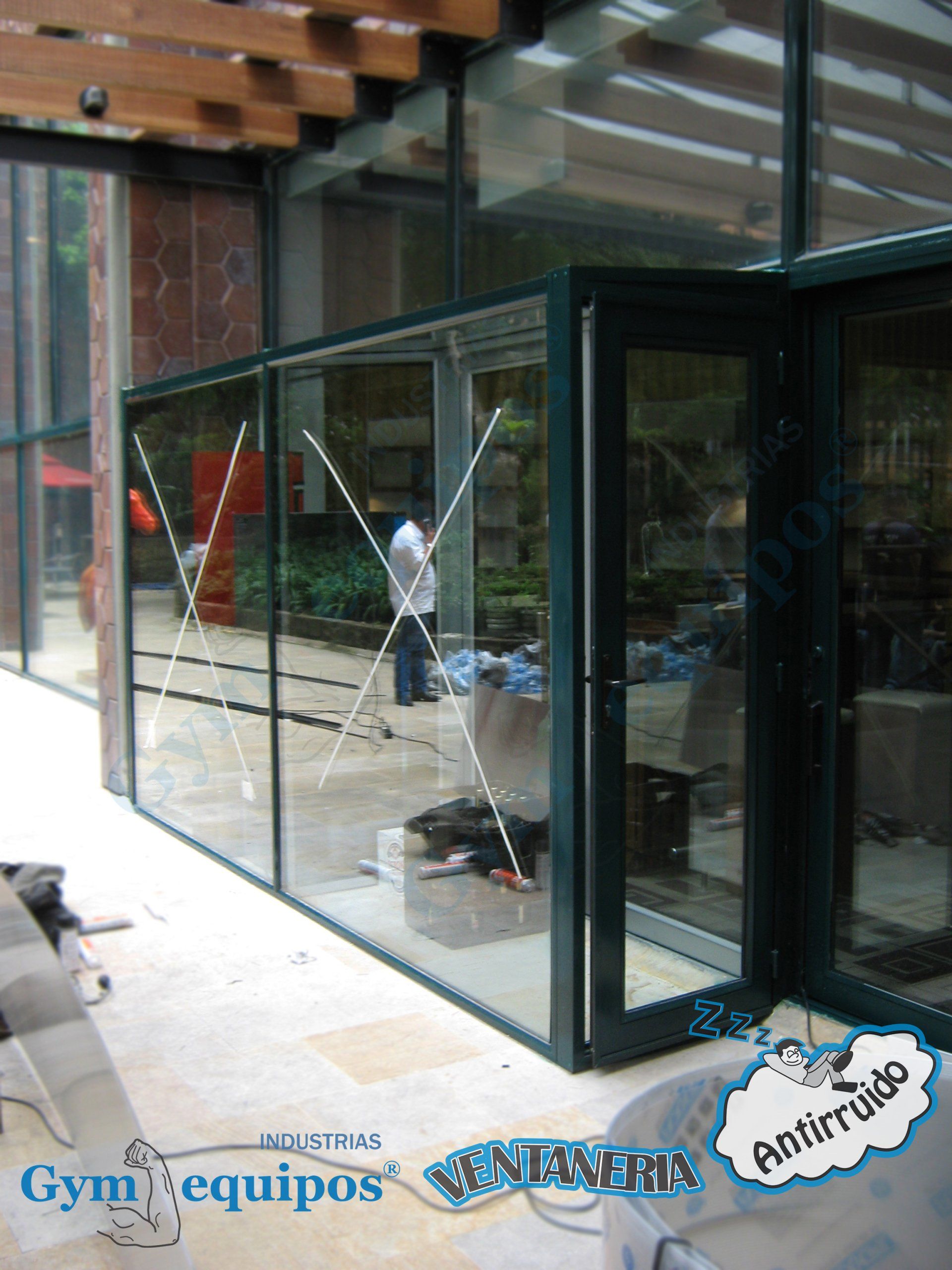 puerta termoacustica antirruido