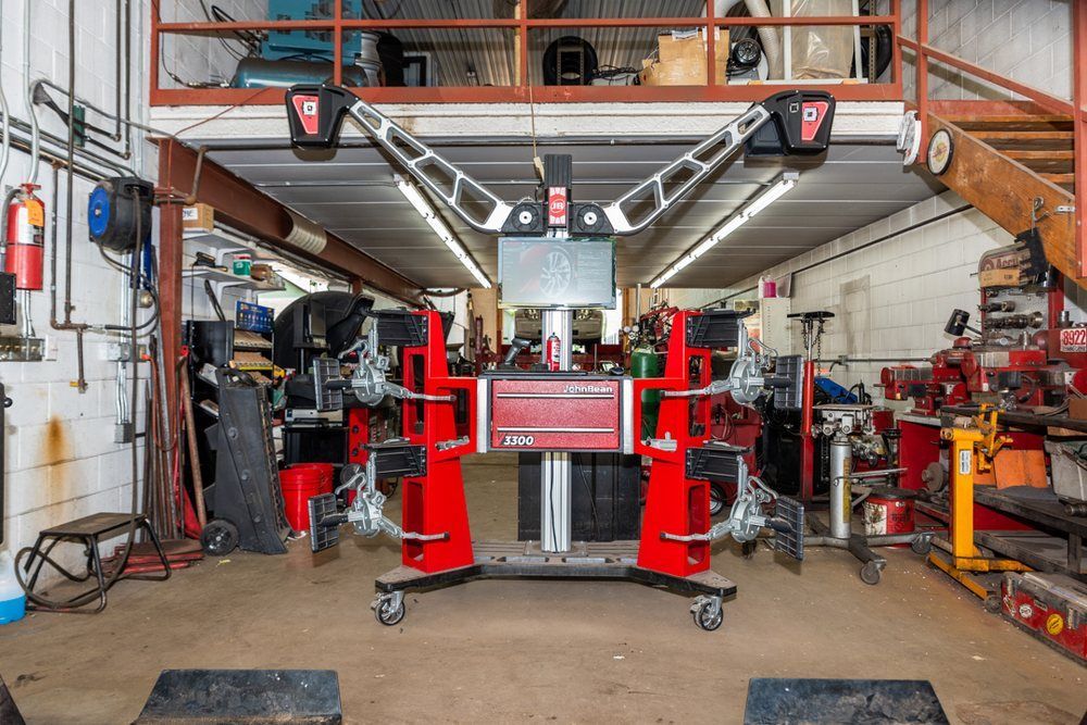 Inside Shop | Fred's Brake and Alignment