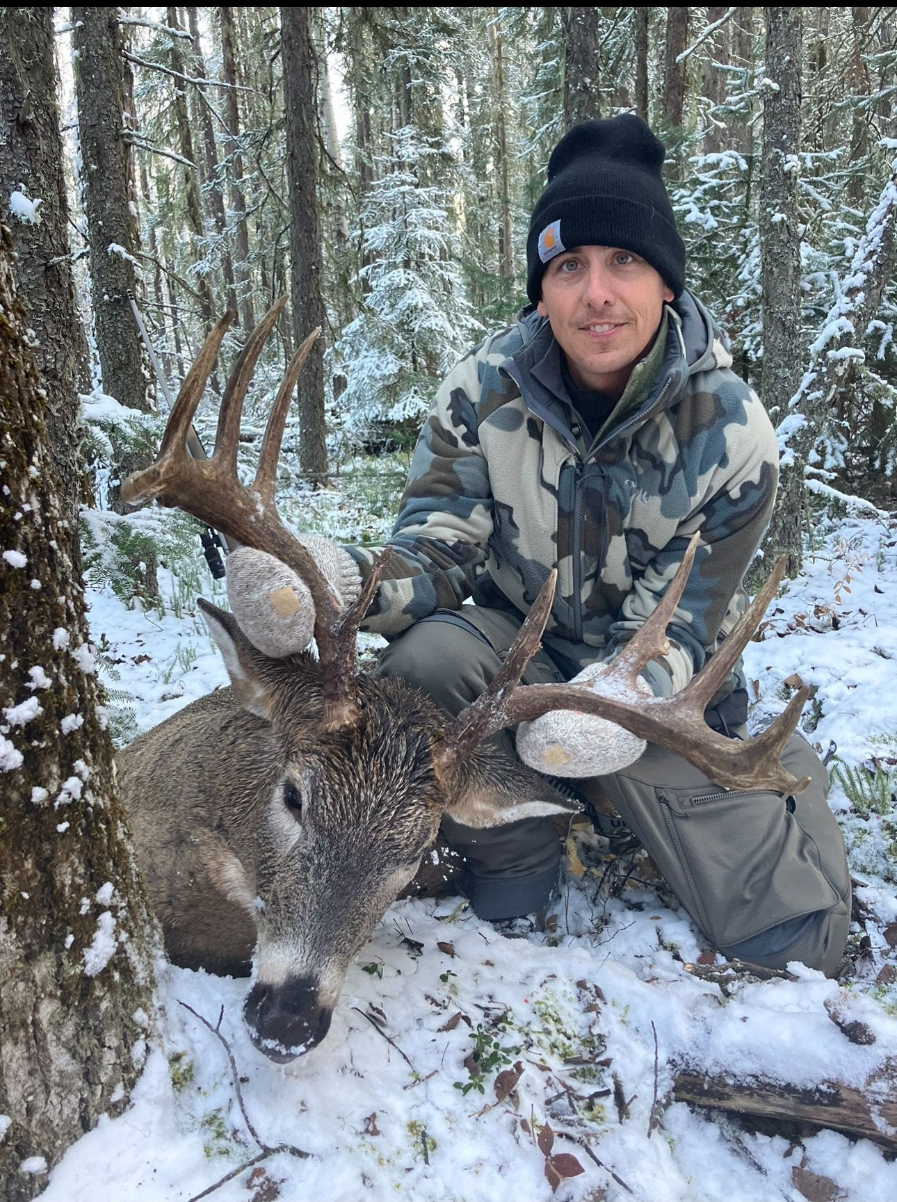 deer hunting outfitter Alberta