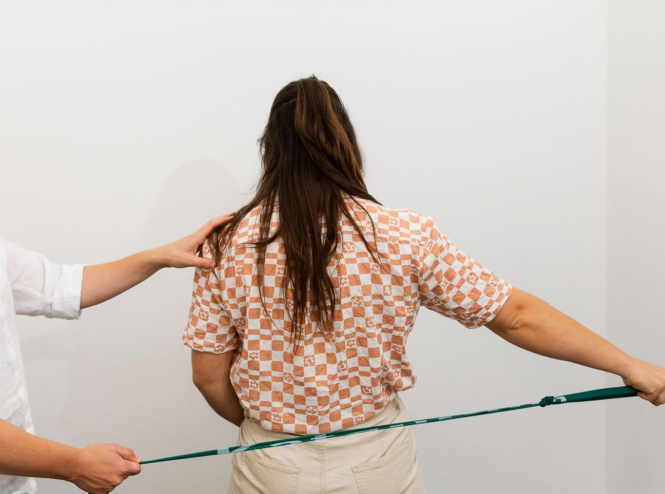 Image of an osteopath with a patient.