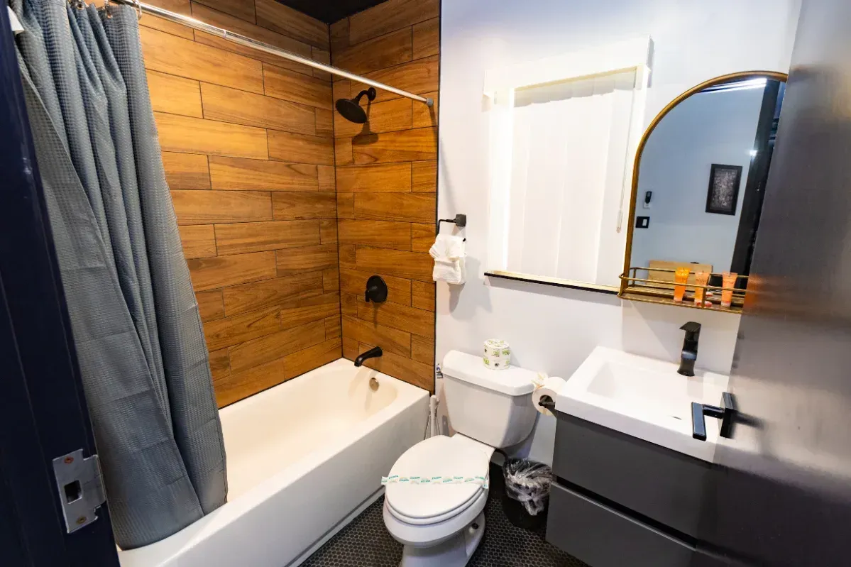 Deluxe 1 Queen Bed with Bonus Loft Balboa Park Hotel