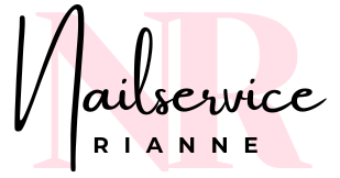 Het is een logo nagelstudio Nailservice Rianne.