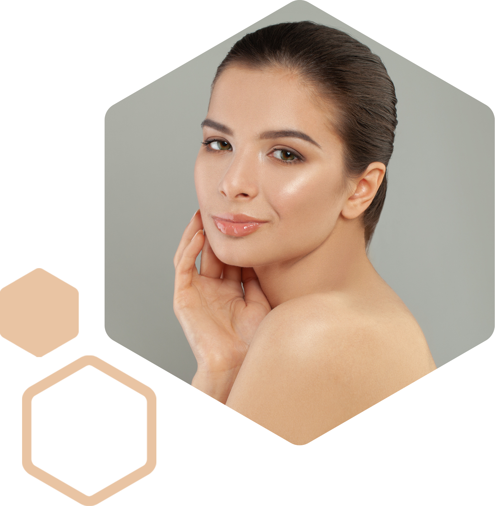 Portrait of smiling beautiful woman