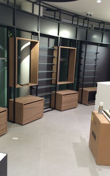 Arredo locale commerciale