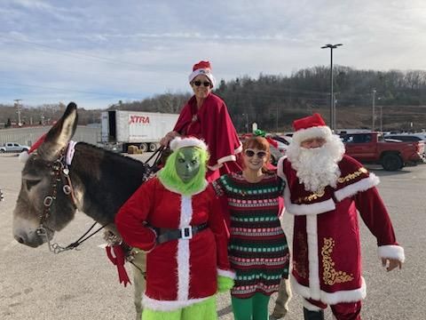 Dana Wilson wishing you a Merry Christmas from her and Wishbone. 