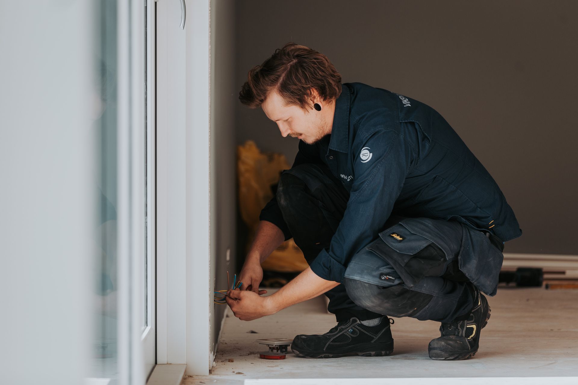 Installasjon av stikkontakt