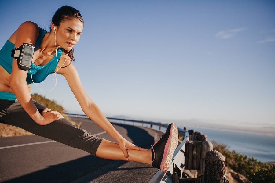 RUNNER STRETCHING