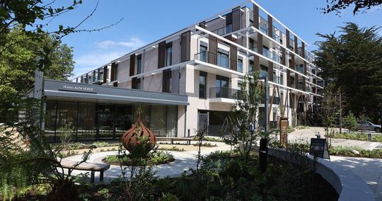 Concierge, Alta Verde, Cross Avenue