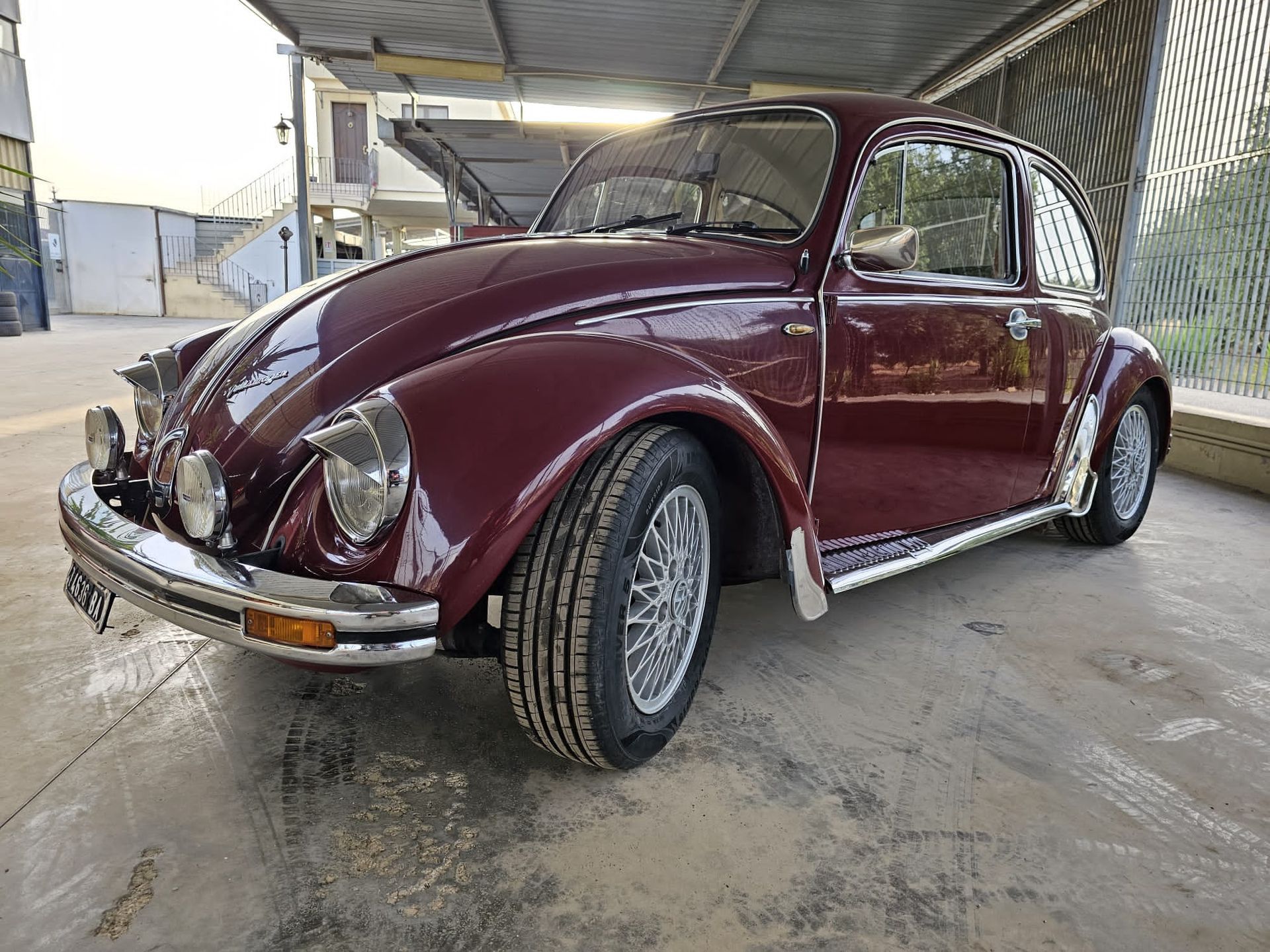 Volkswagen maggiolino anni 70 €15.000.