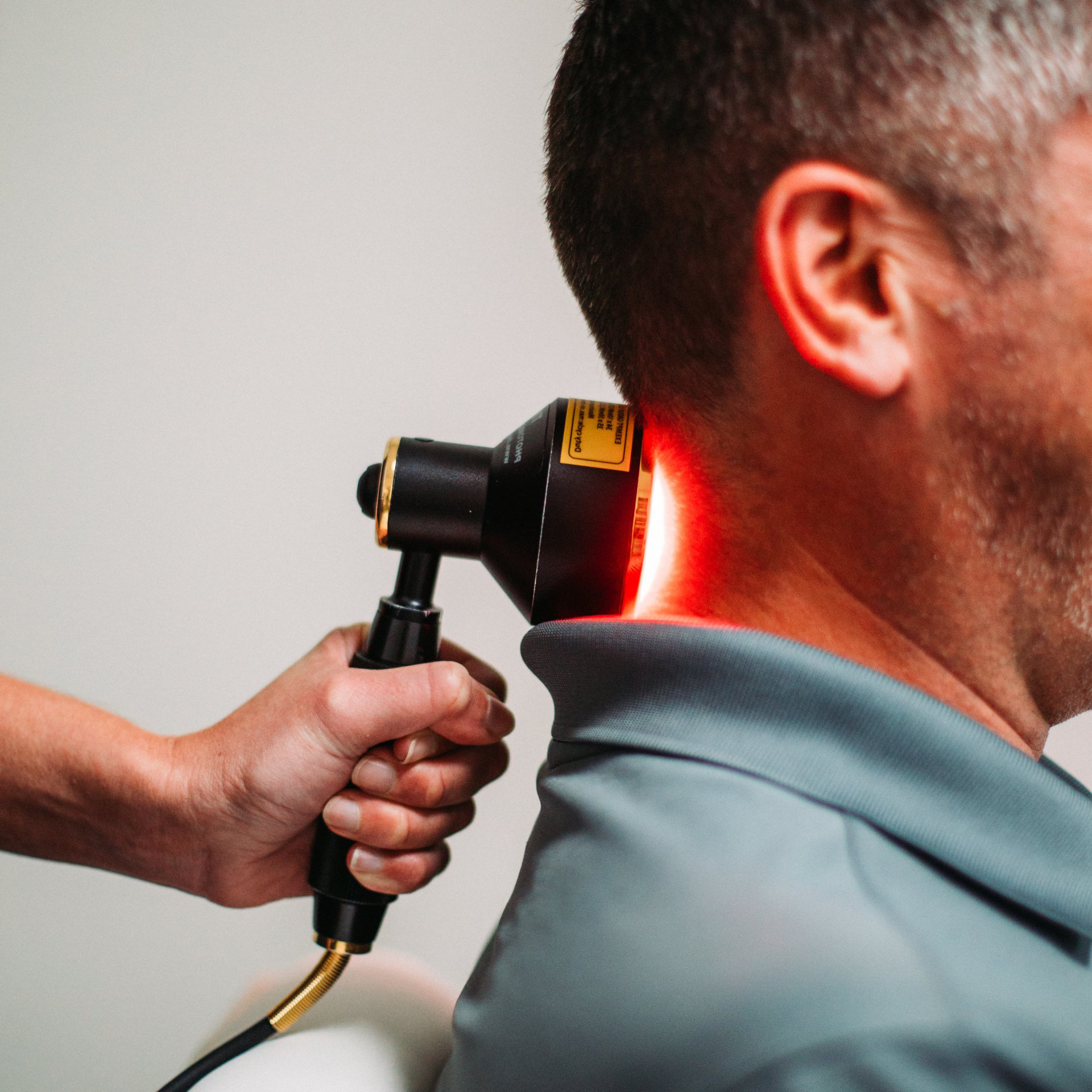 Man gets laser treatment on back