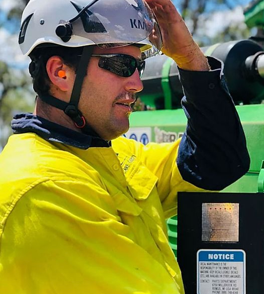 Man ready for a tree removal