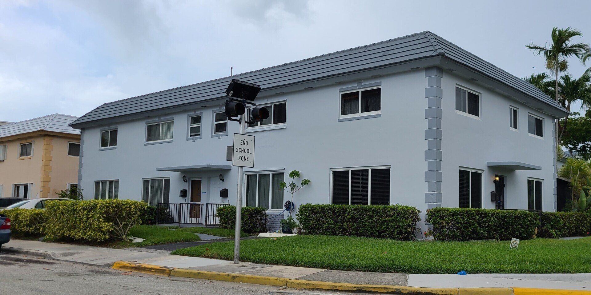 Exterior condominium building - Commercial painting in Miami,FL