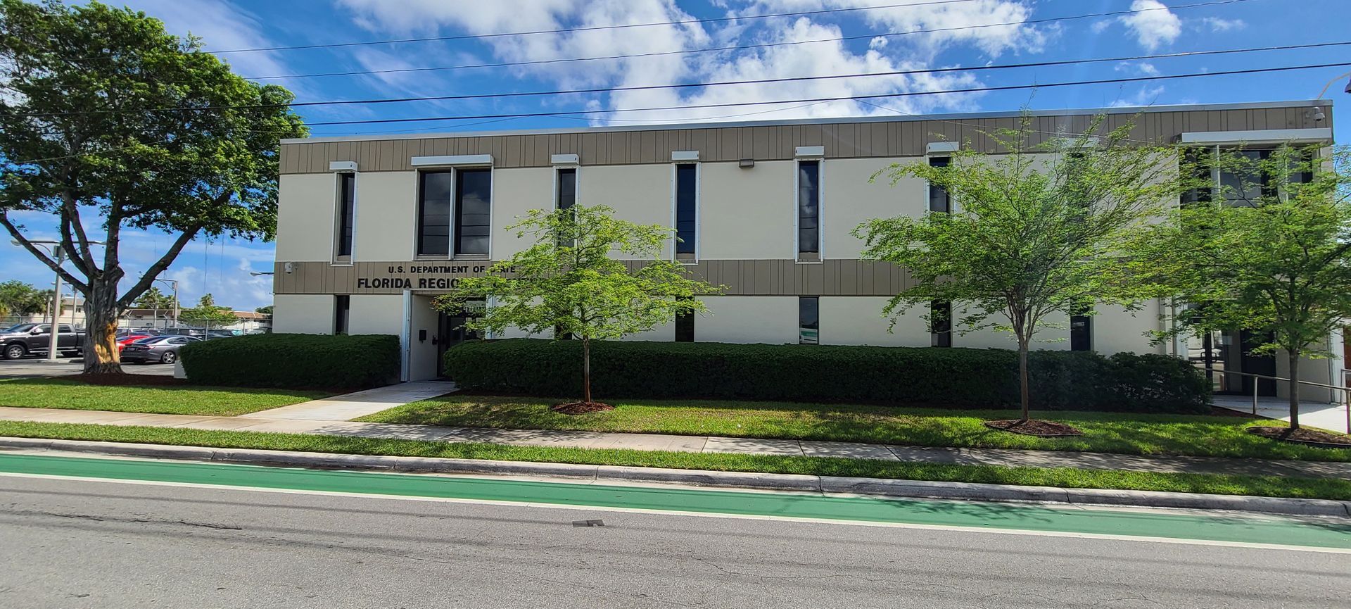 Exterior building - Commercial painting in Oakland Park