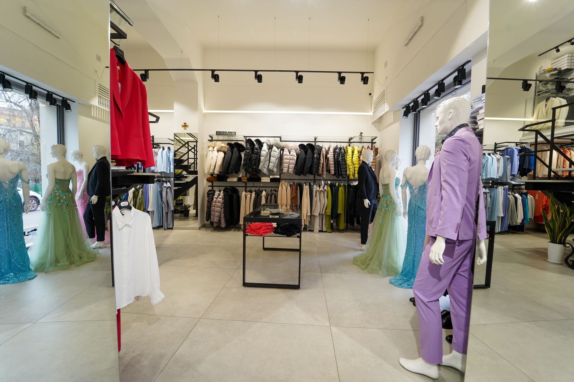 negozio uomo e donna