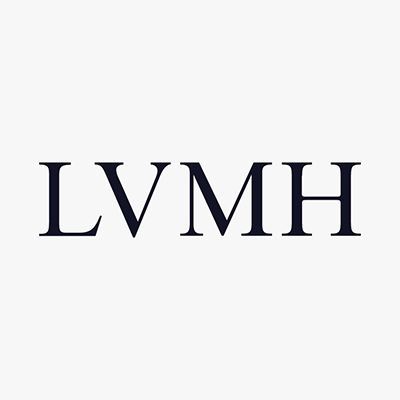 Logo LVMH in blu navy scuro su sfondo bianco.