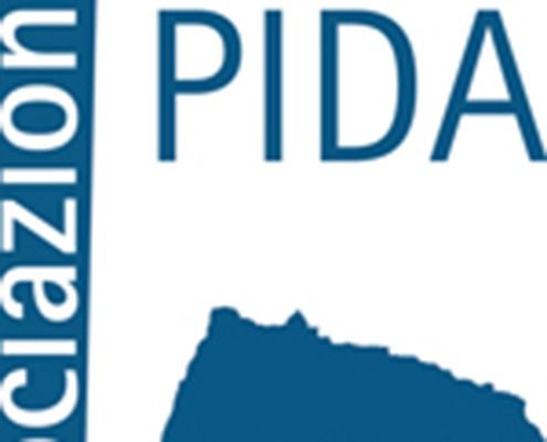 Logo con la scritta blu 