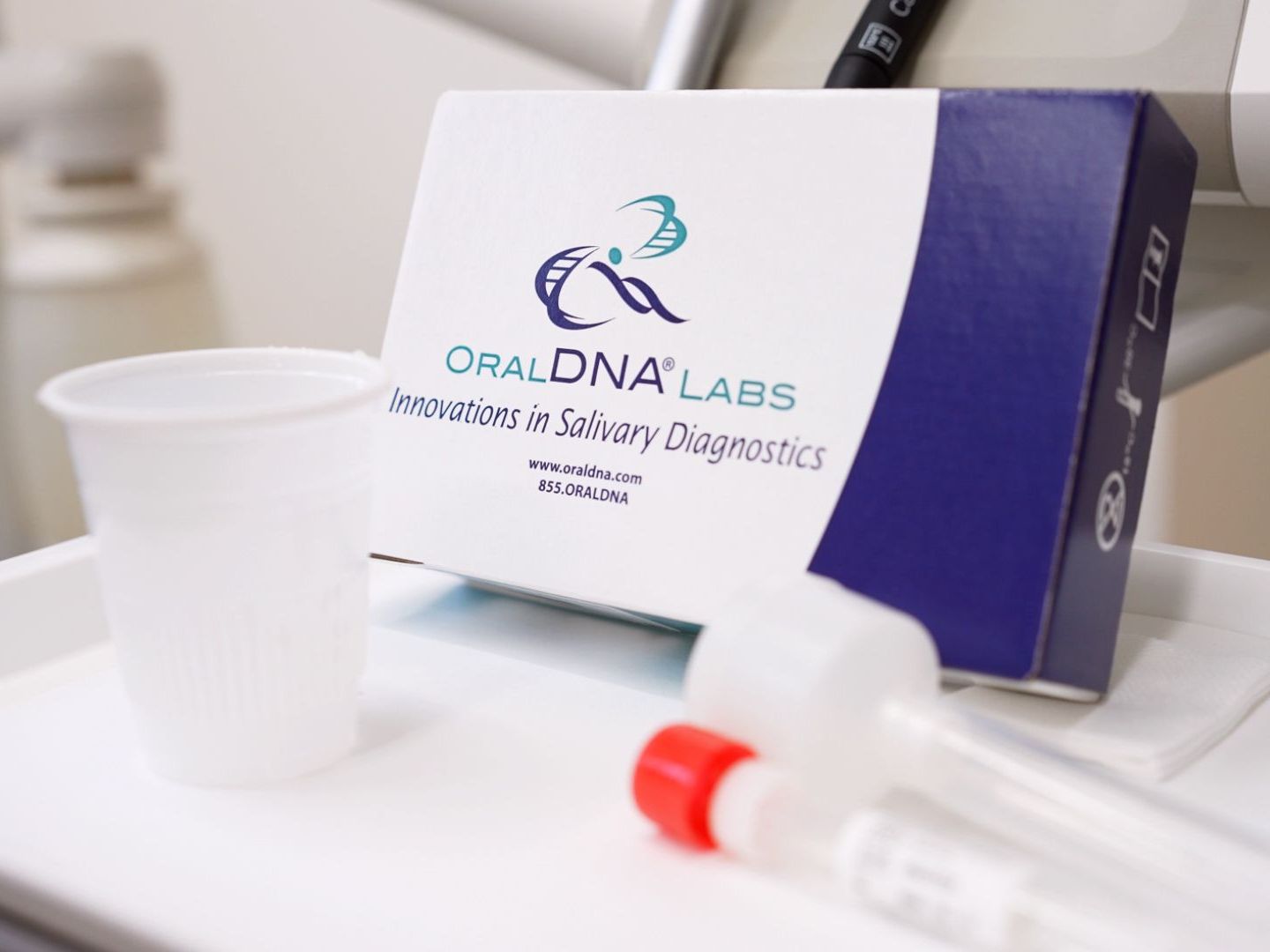 A box that says oral dna labs on it