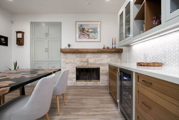 image of dining room renovated by Gary Faith Construction