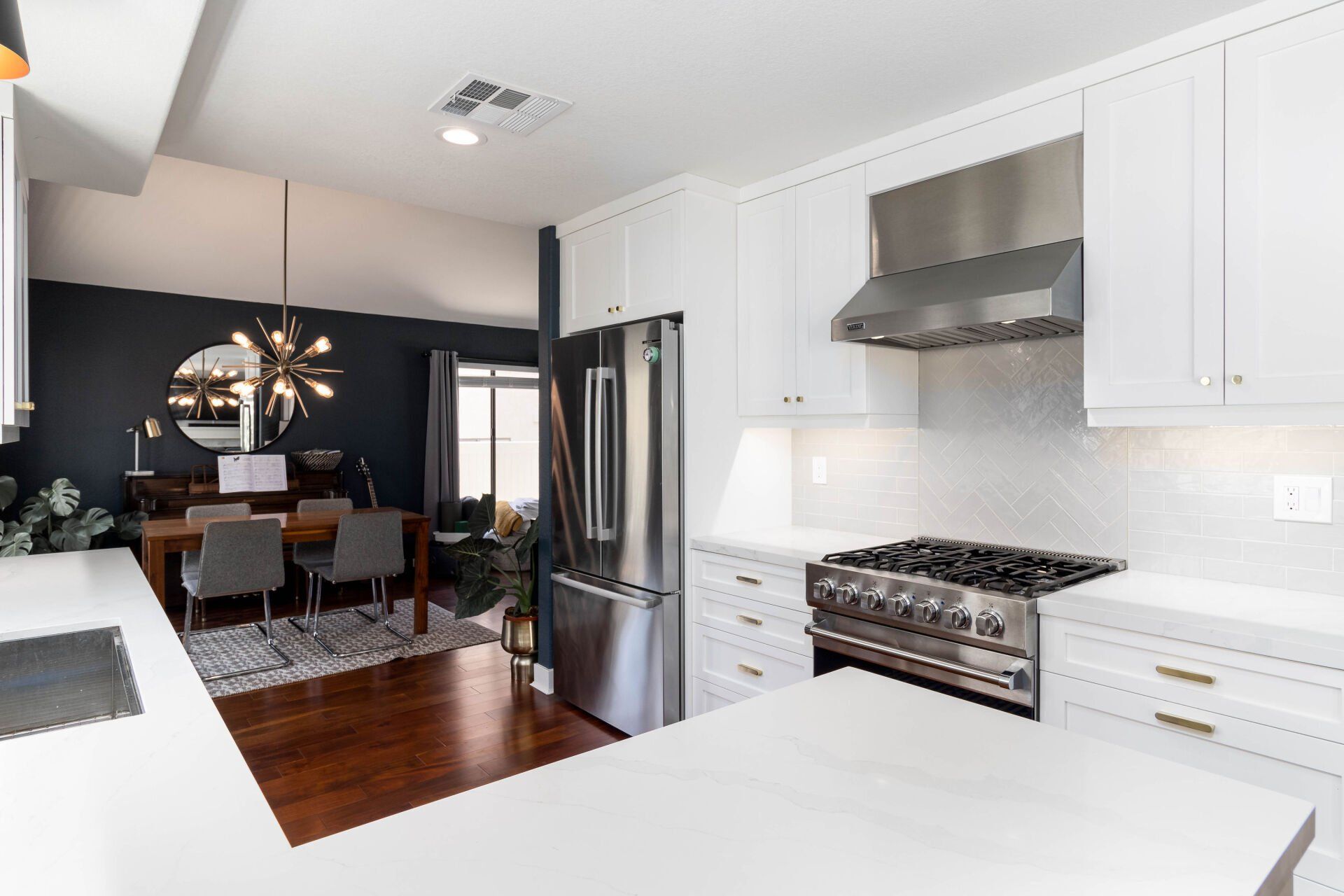 San Diego Contractor remodels this home