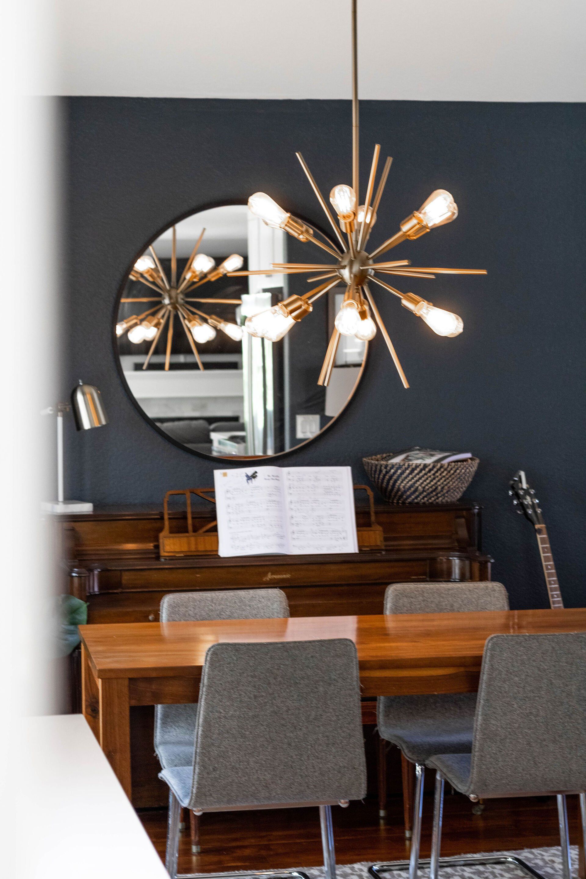 Image of dining room renovated by Gary Faith Construction