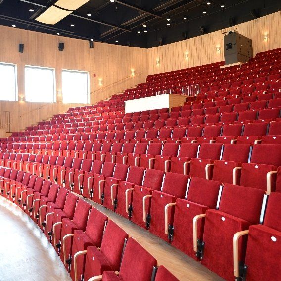 Interiörbild av kulturhuset Sjöängen