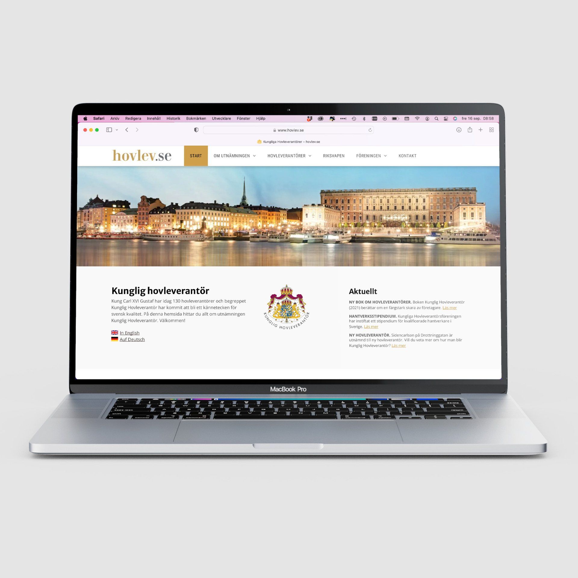 MacBook med webbsidan www.hovlev.se uppe på skärmen