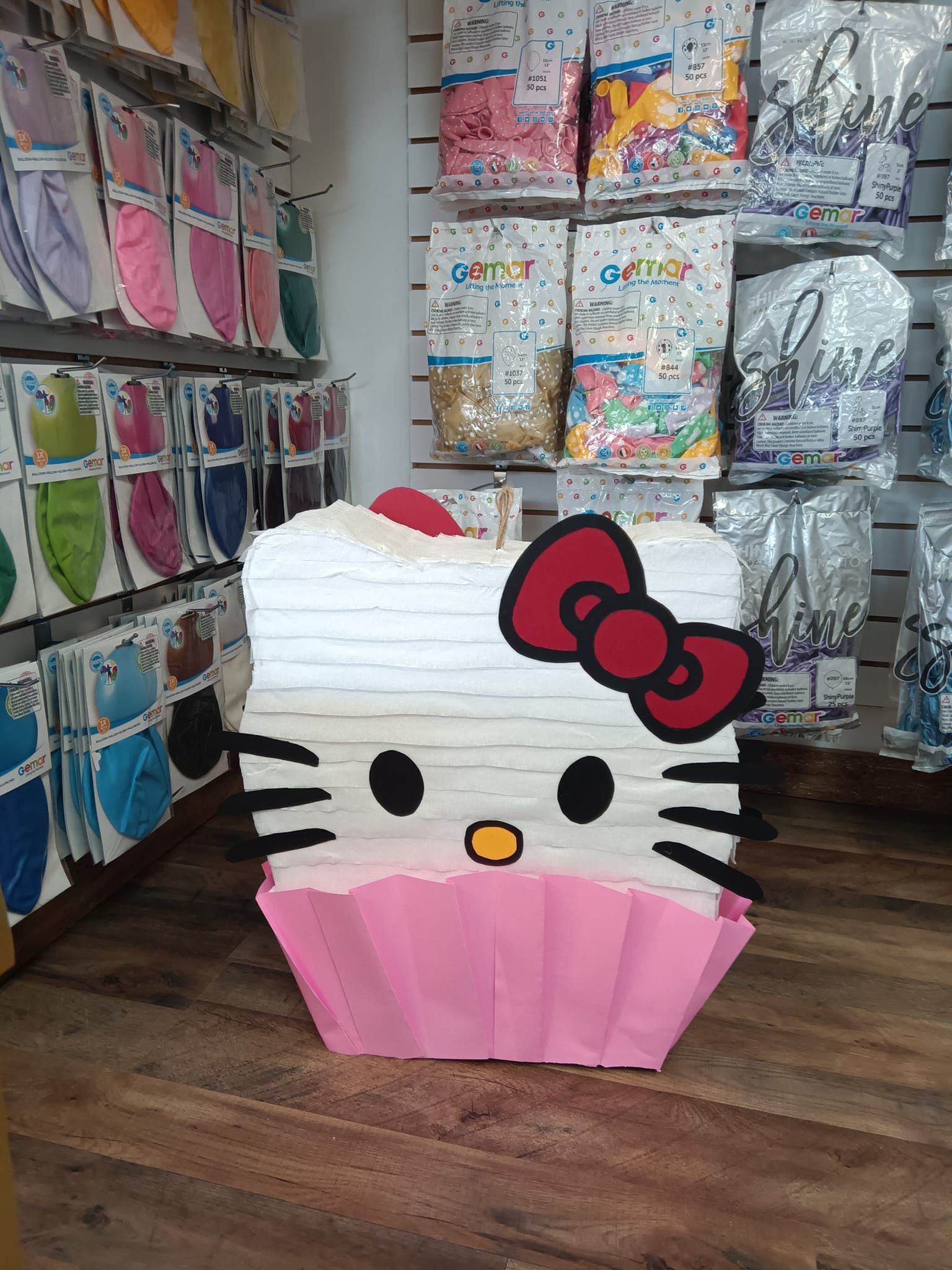 Hello Kitty - Avondale, PA - Premier Balloons & Flowers PA