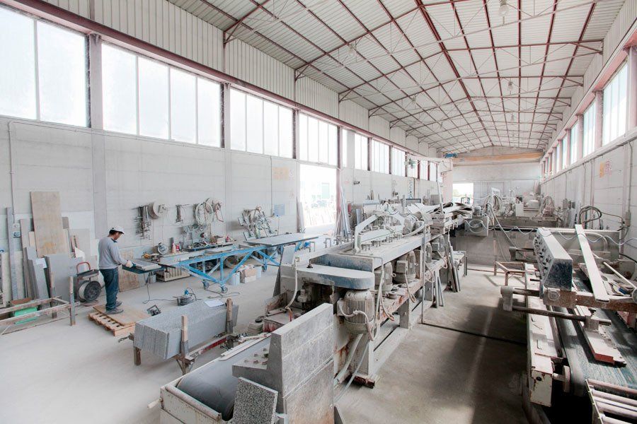 Creazione di lapidi in marmo