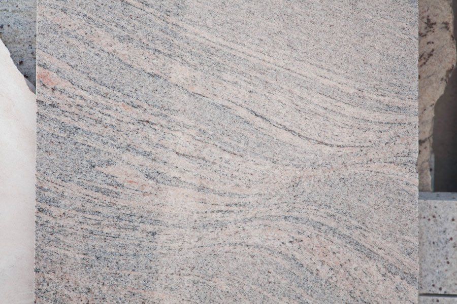 Creazione di monumenti in marmo