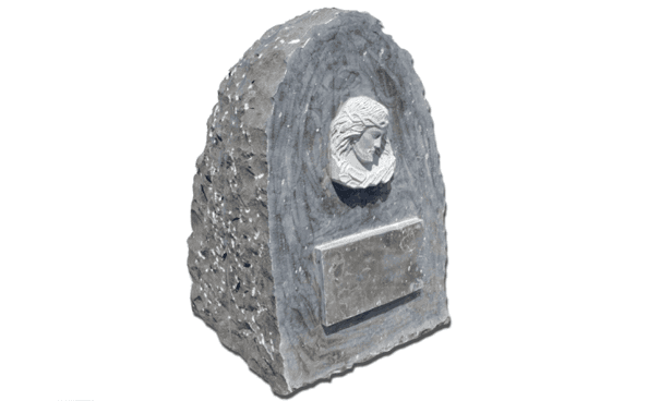 Lapide rifinita con lucidatura