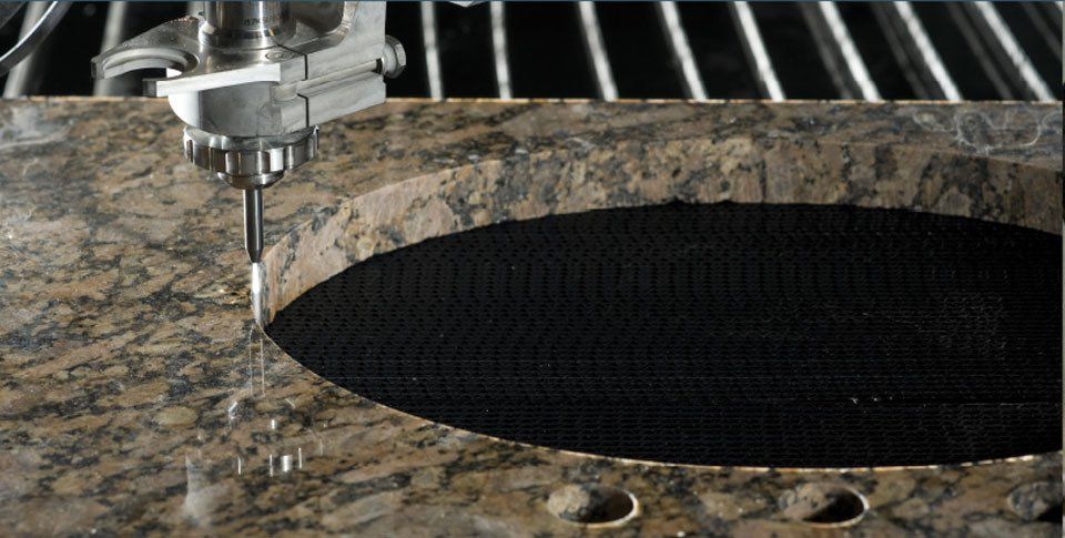 Lavorazione artigianale del marmo