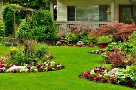 Landscaped yard with flowers - landscaping services in Medina, OH