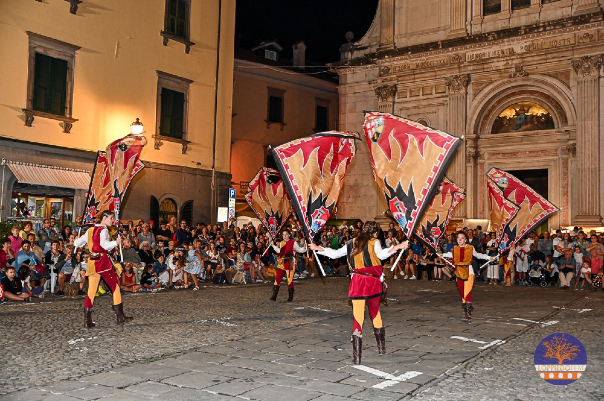 esibizioni sbandieratori Pontremoli