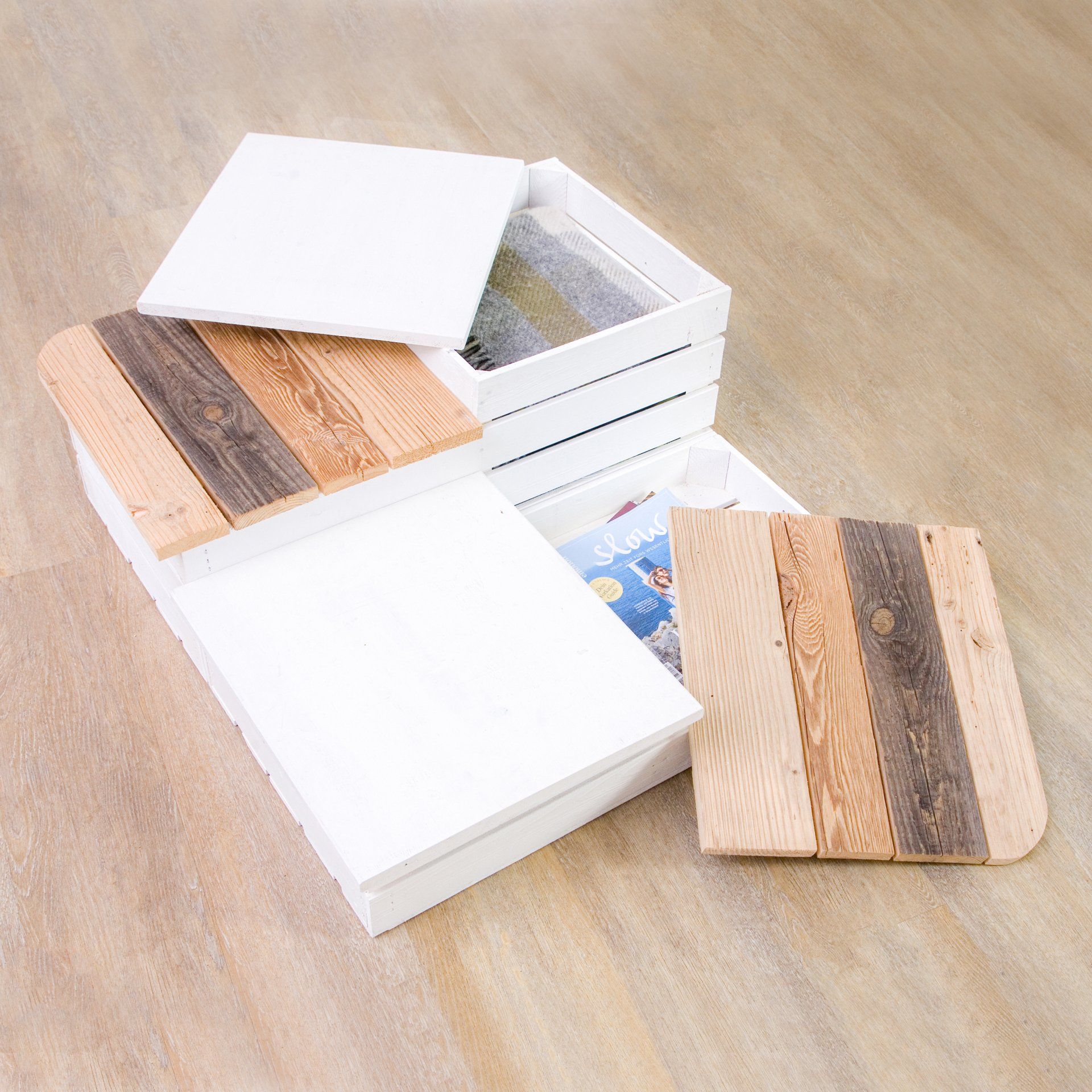 Altholz Wohnzimmertisch Unikat von Nordfische