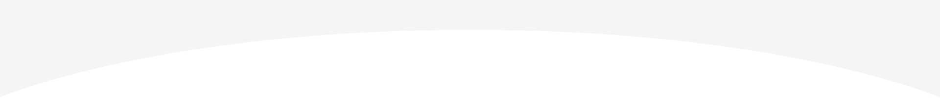 Un arco de luz blanca sobre un fondo blanco.