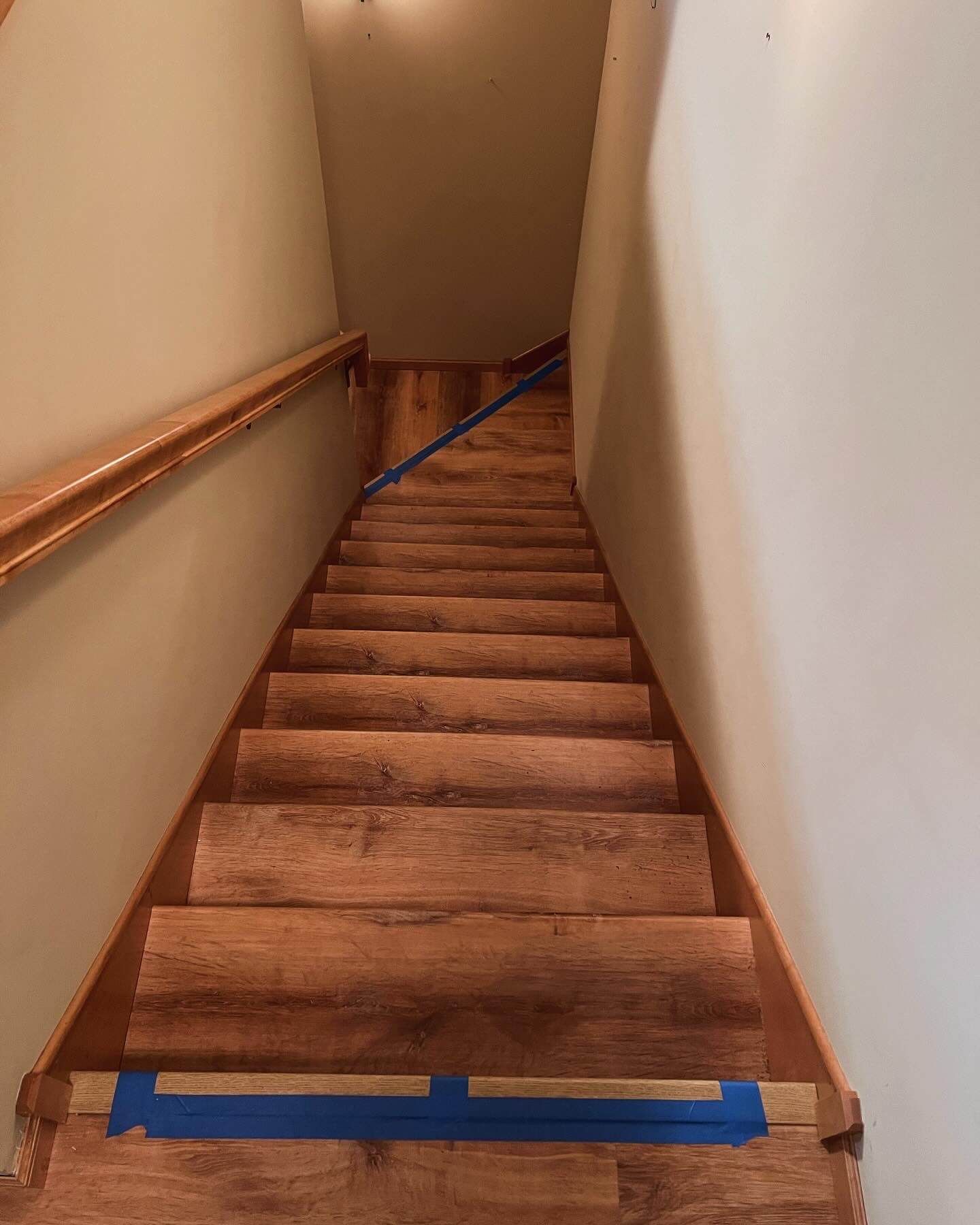 steps with vinyl planks 