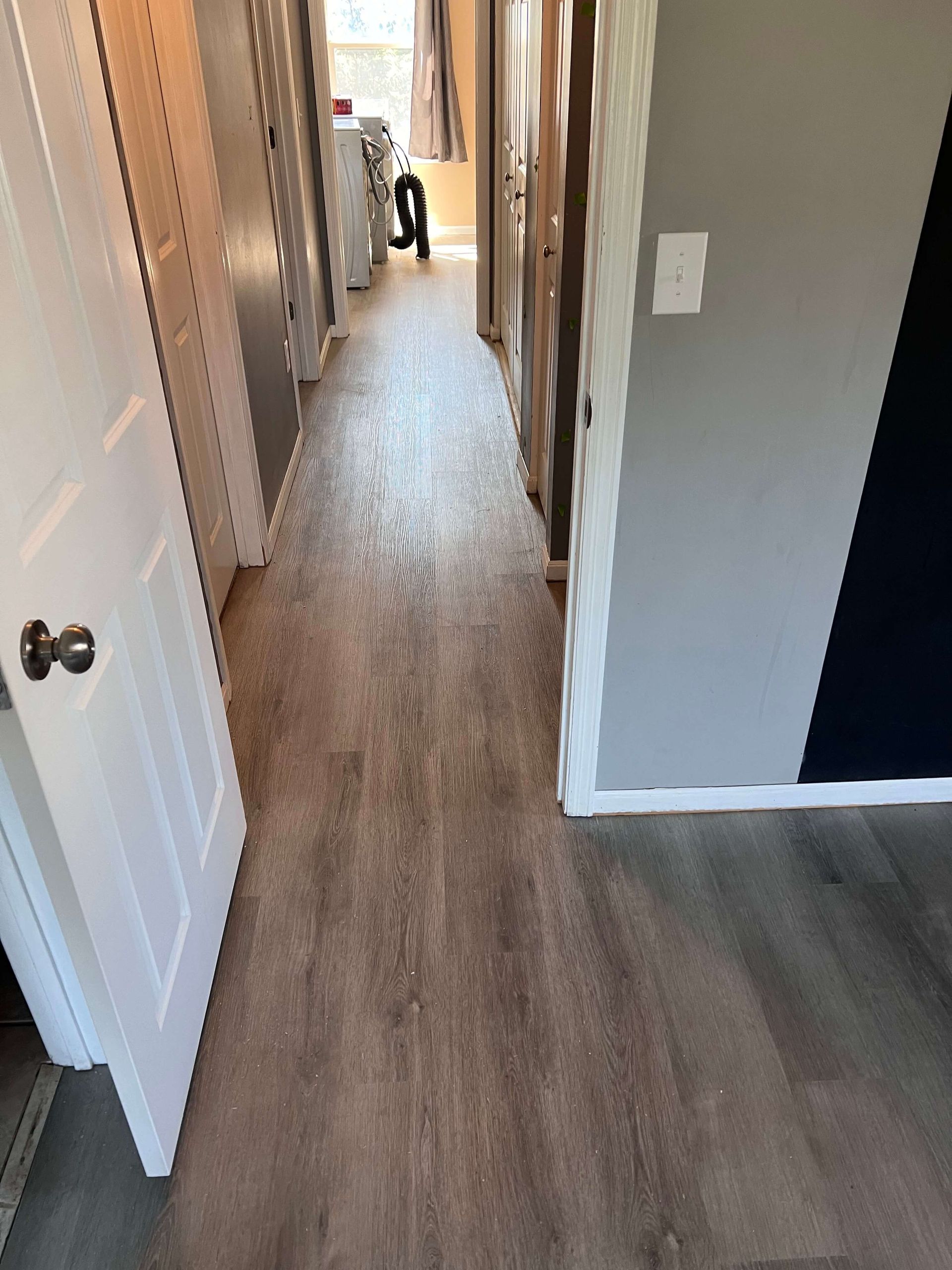 vinyl planks - hallway