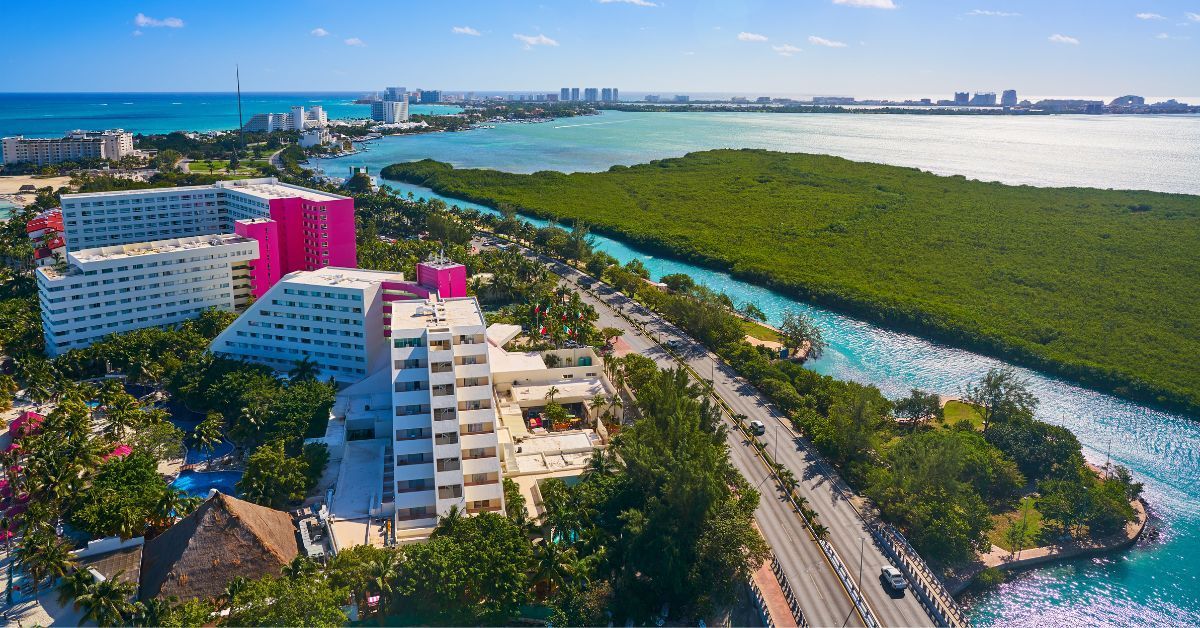 4 Mejores Playas Públicas en Cancún 2023