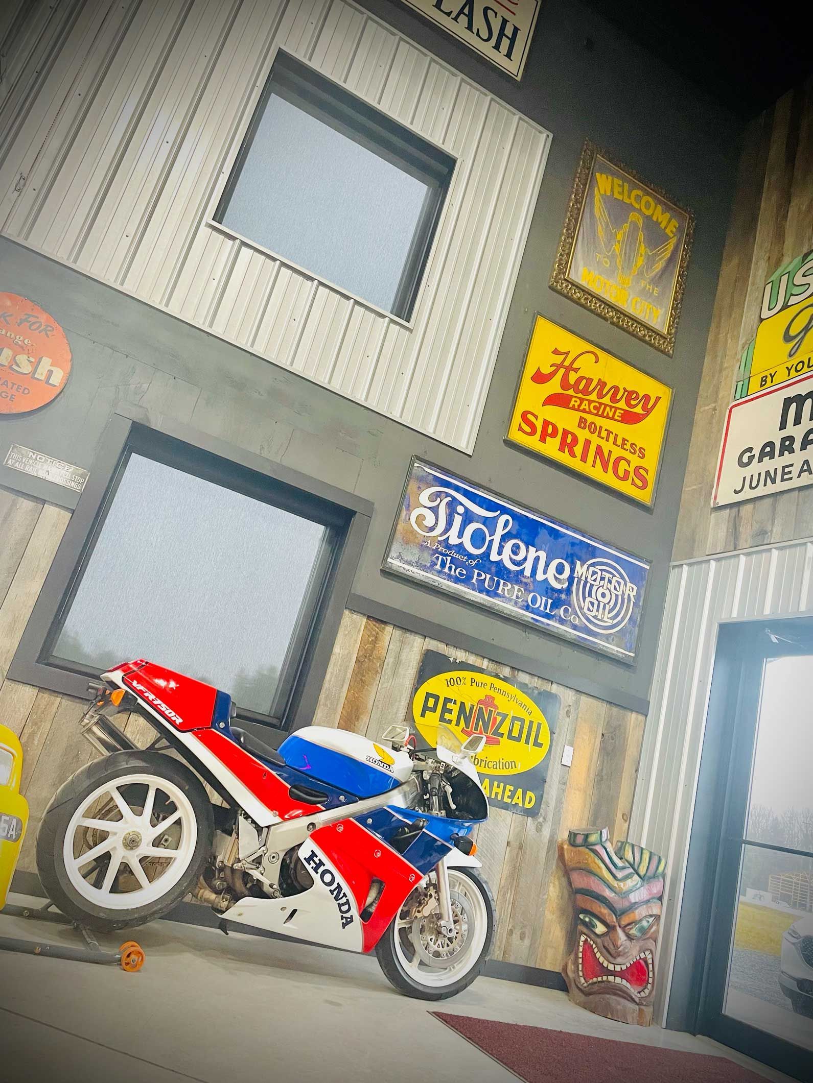 Honda VFR – Westmoreland, NY – Man Cave Antiques