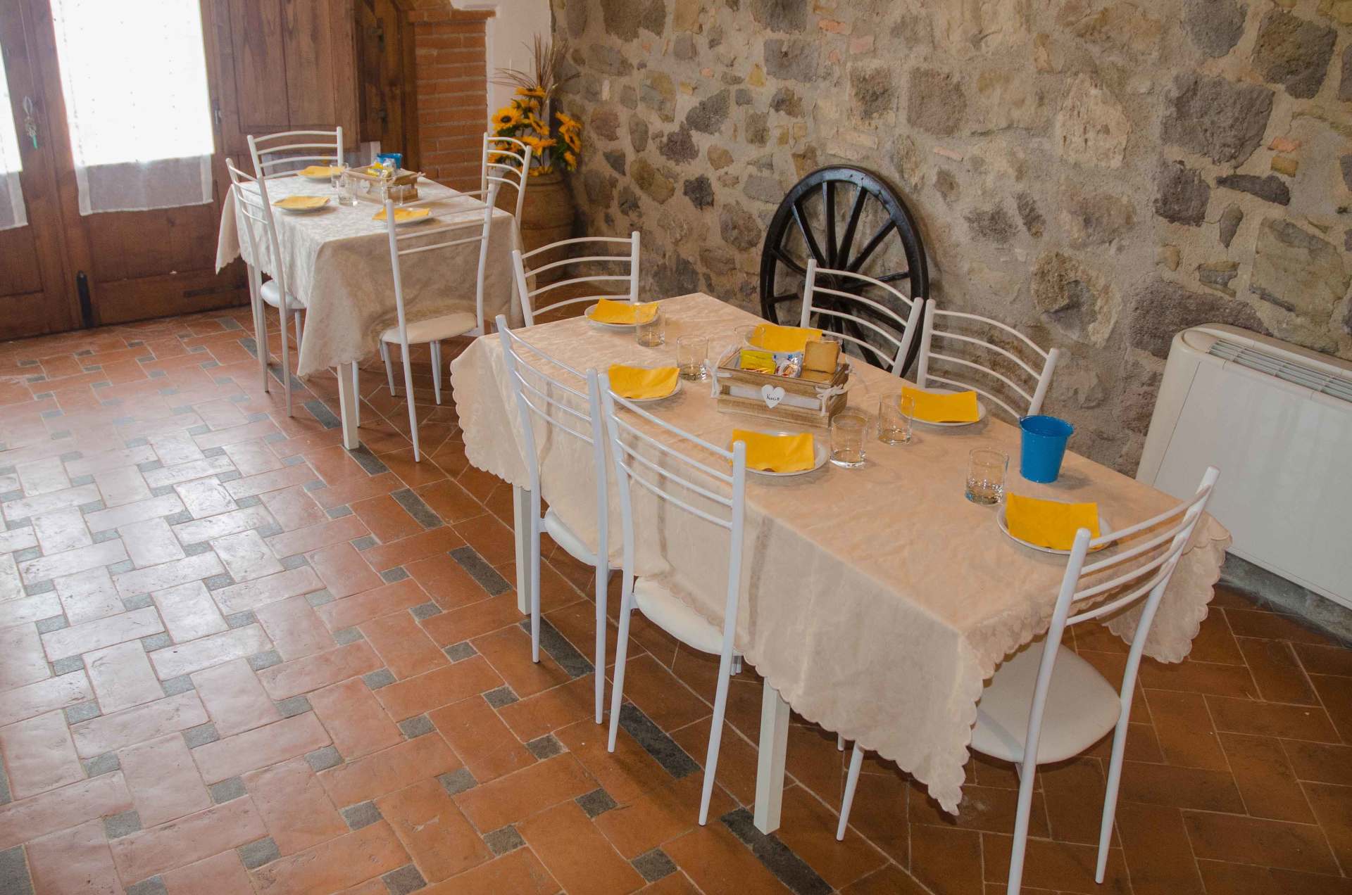 tavoli in agriturismo Toscana