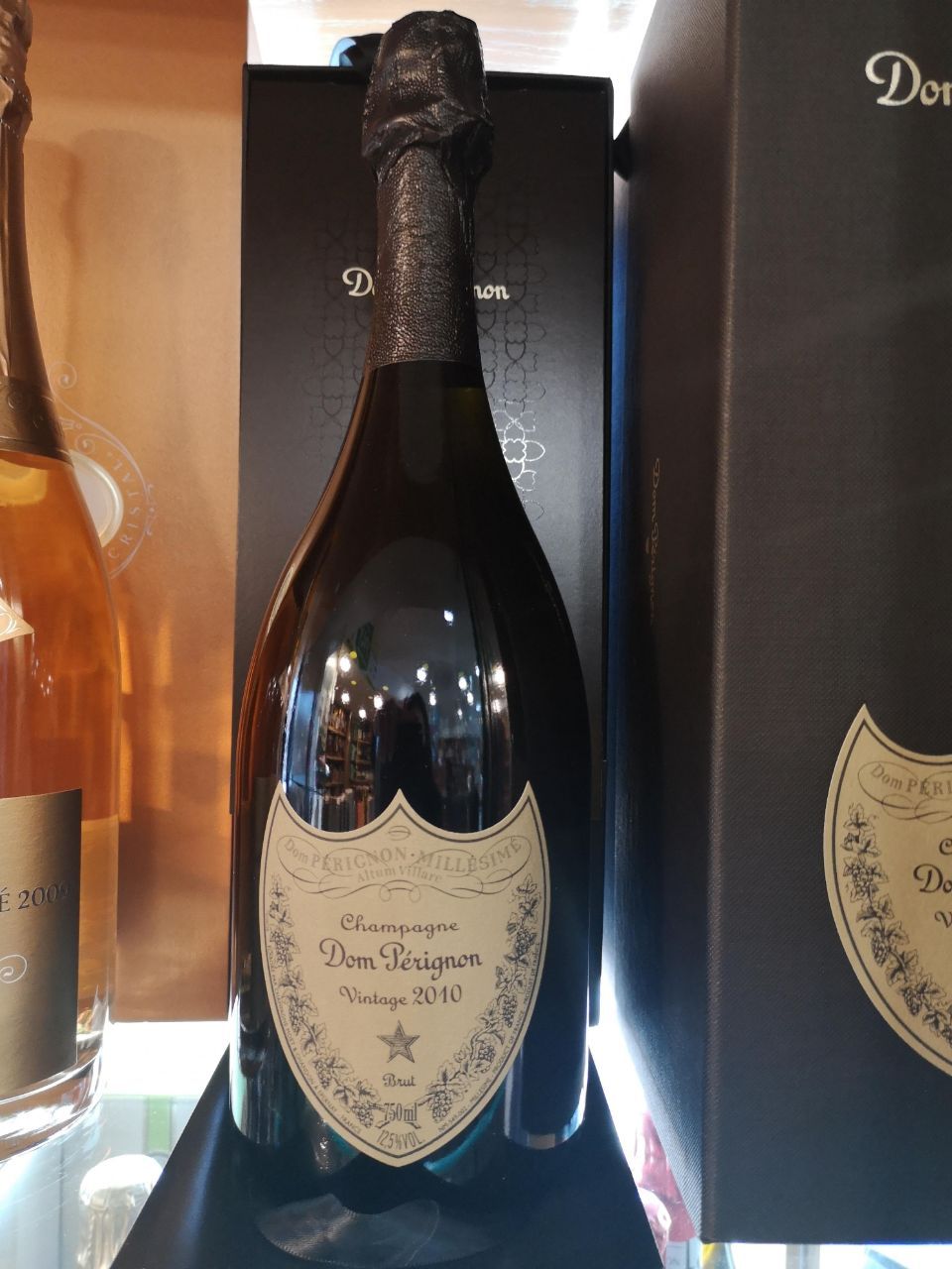 champagne Dom Perignon