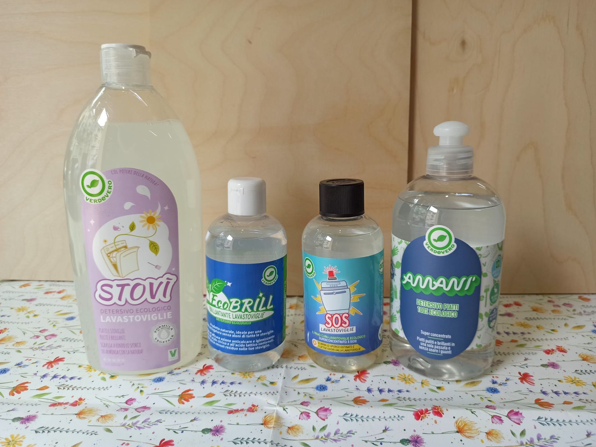 Verdevero, da bioprofumeria Airone a Poggibonsi Siena. detersivi naturali e sani che puliscono davvero e non irritano la pelle. Detersivo per lavastoviglie, brillantante, cura lavastoviglie e detersivo piatti a mano.