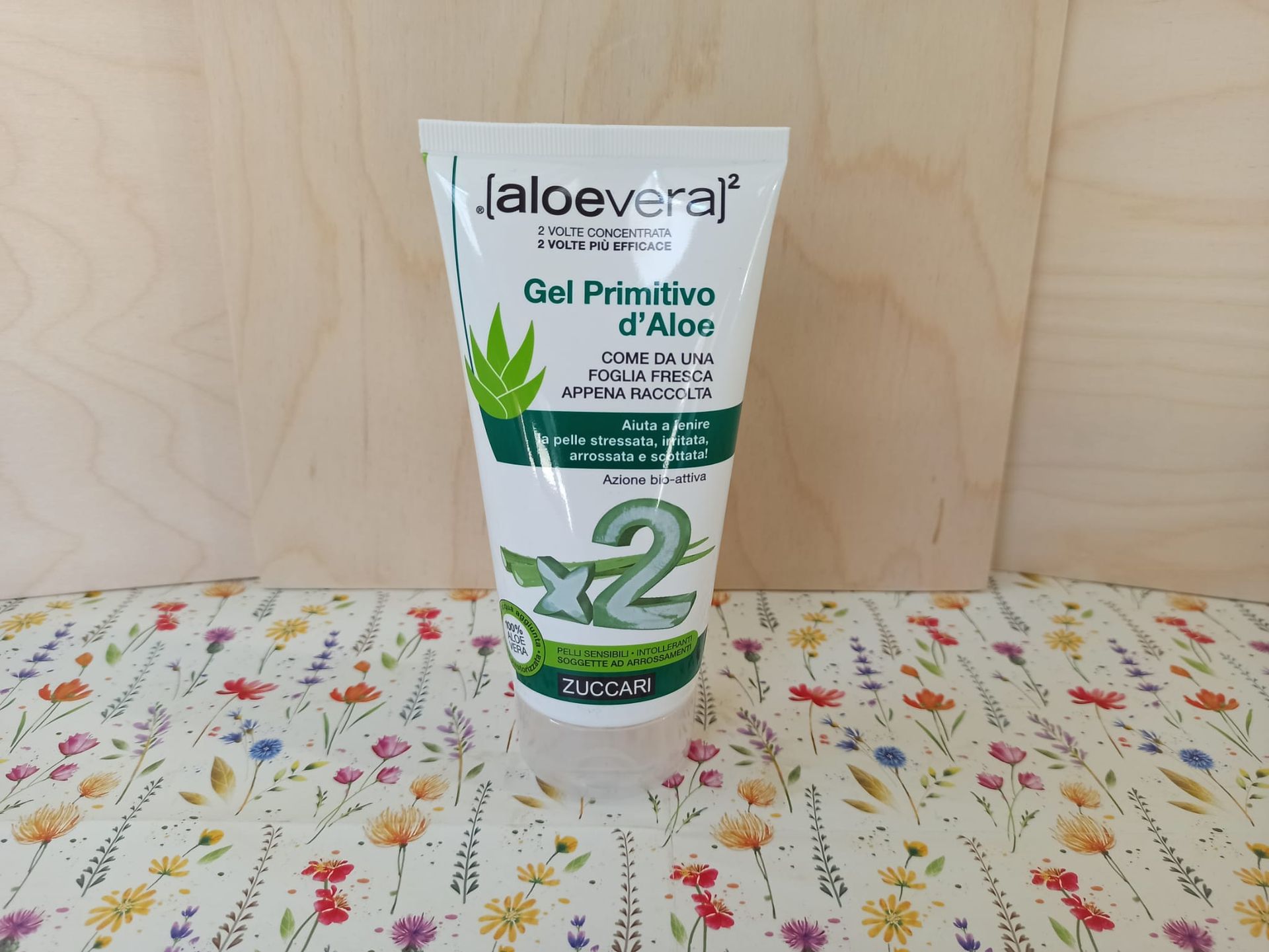 Zuccari Gel Primitivo d'Aloe 100% puro Poggibonsi Siena. Protegge e difende la pelle da ogni aggressione come scottature e irritazioni.