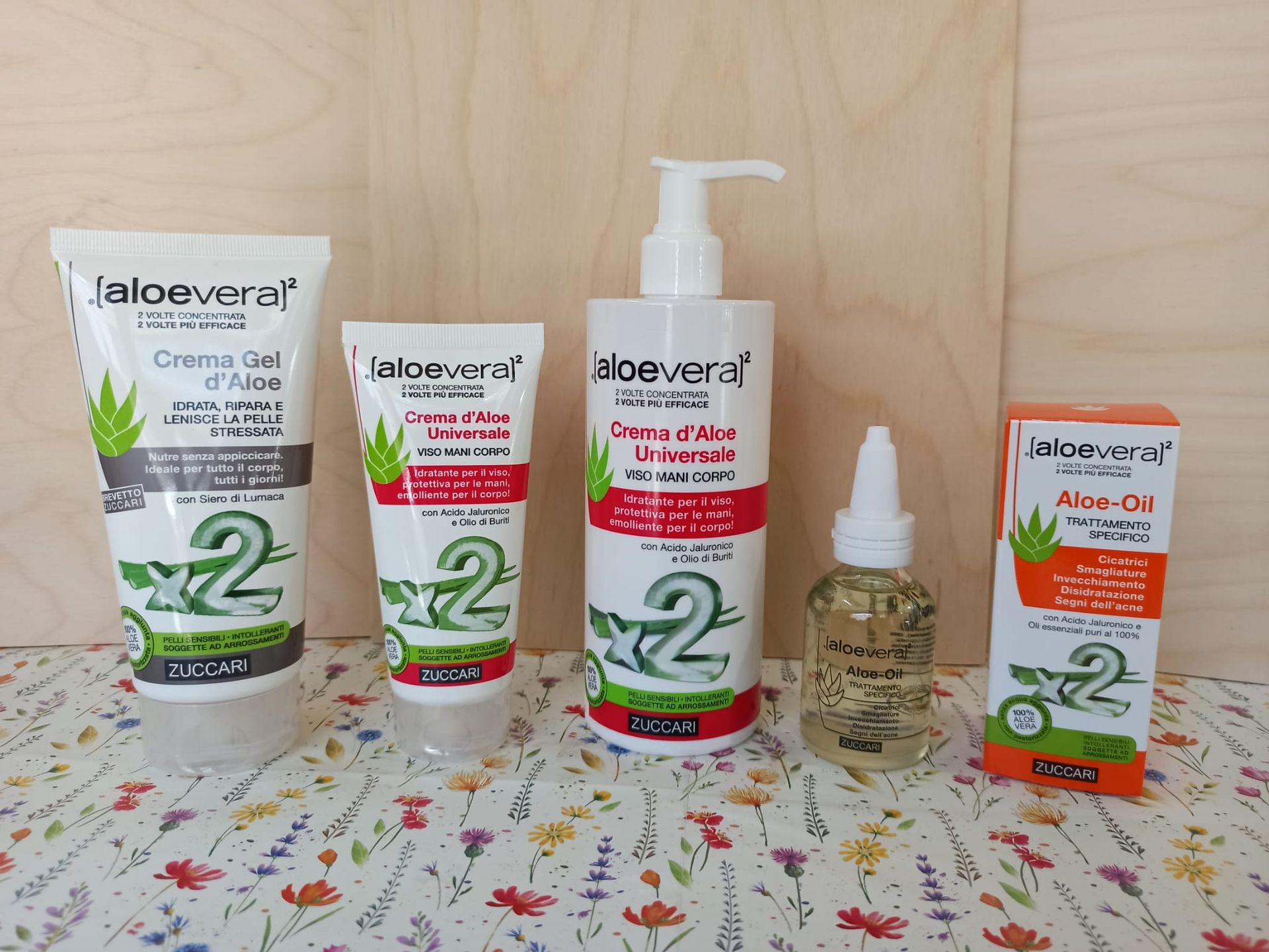 Zuccari linea Aloe vera Poggibonsi Siena. con gel e succo non pastorizzato preservati attraverso il processo di ReversOsmose. Crema Gel, crema  Universale, Aloe-Oil.