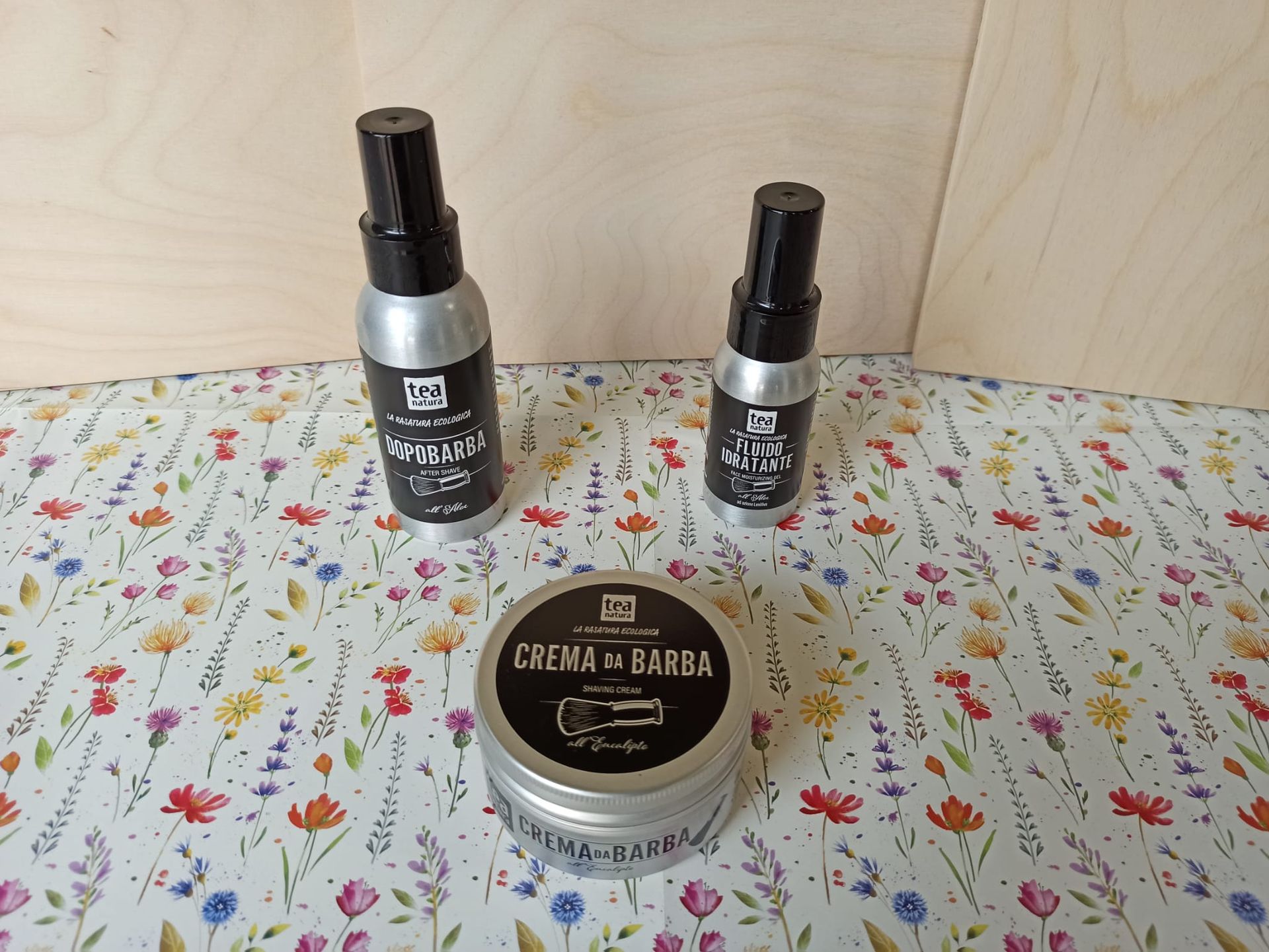 Tea Natura linea Aloe viso uomo. crema da barba, dopobarba e fluido idratante