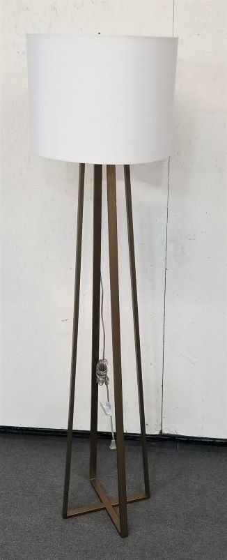 used modern 4 leg to shade floor lamp for sale at bratz-cfw/fort myers fl.