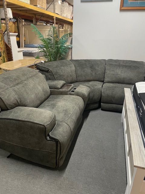 Preowned-Power-recliner-dark-grey-bratz-CFW-Ft-Myers-Fl