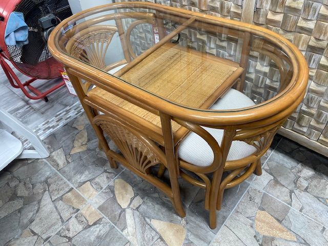 Preowned-wicker-honeymoon-set-bratz-CFW-ft-myers-fl