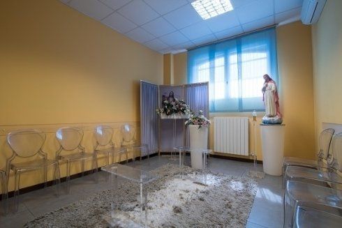 sala del commiato di agenzia funebre