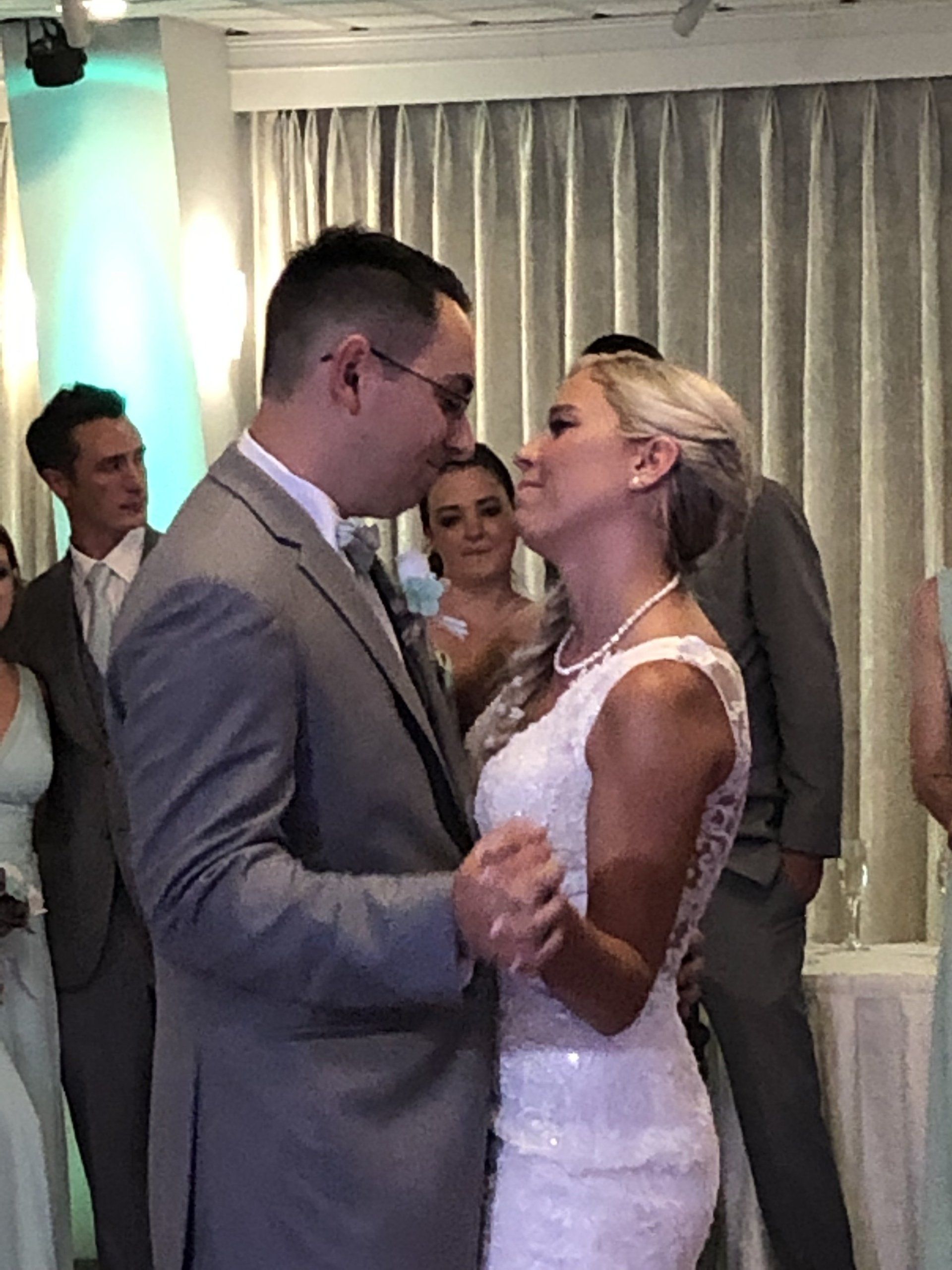 Couple First Dance at the Villa Bianca
